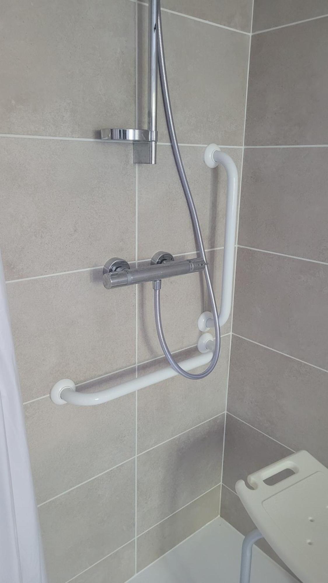Le Truc En Plus, Accessibles Pmr, Appartement 45 M2 Mitoyen Dans Une Maison Avec Un Autre Appartement Guerard Ngoại thất bức ảnh